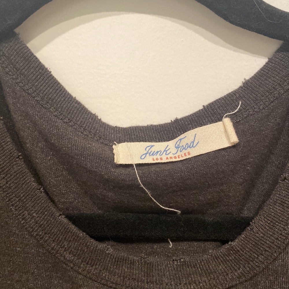Graphic tee - Picture 3 of 4